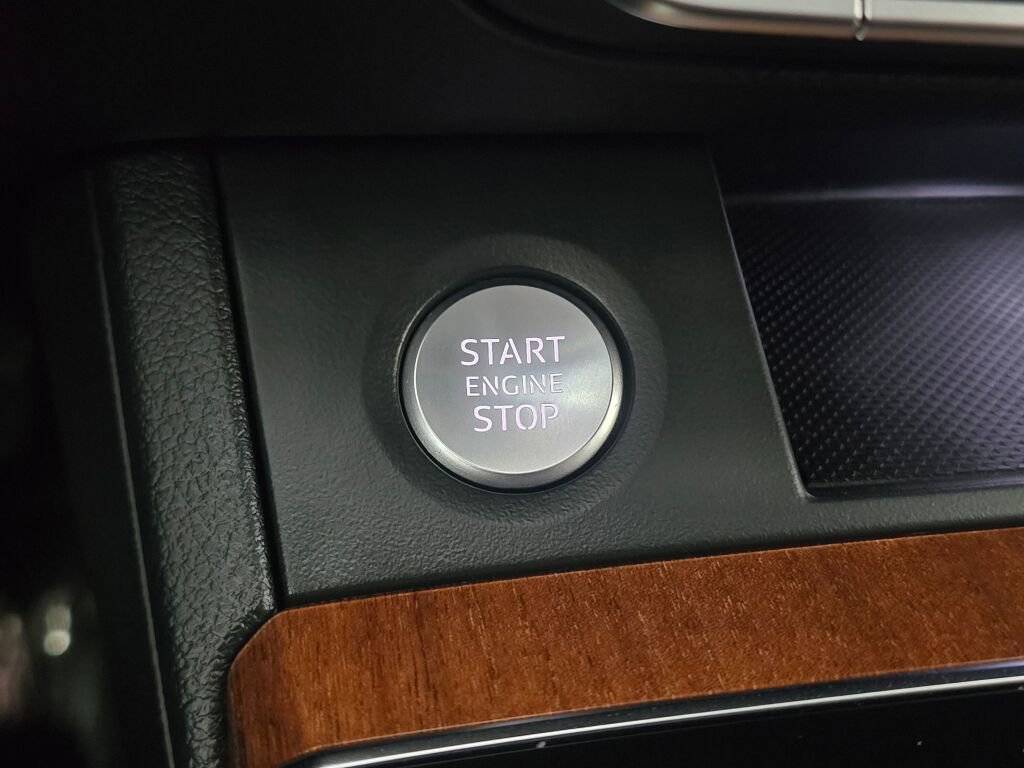 Used 2023 Audi Q5 2.0T Premium w/ Convenience Package image 48