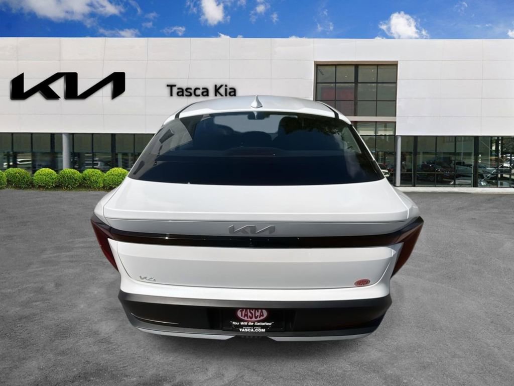 Used 2025 Kia K4 LXS image 7