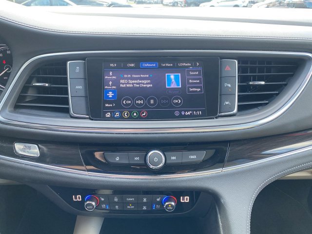 Used 2020 Buick Enclave Premium w/ Sun and Sites Package AWD/4WD image 13