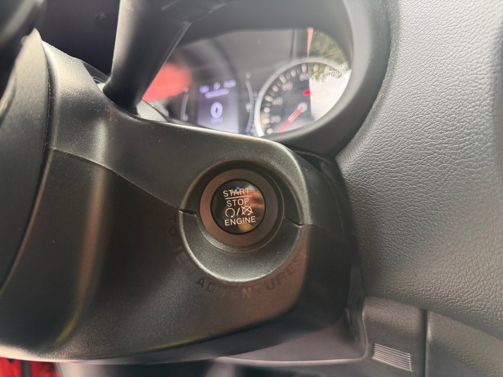 Used 2017 Jeep Renegade Altitude w/ Safety & Security Group image 26