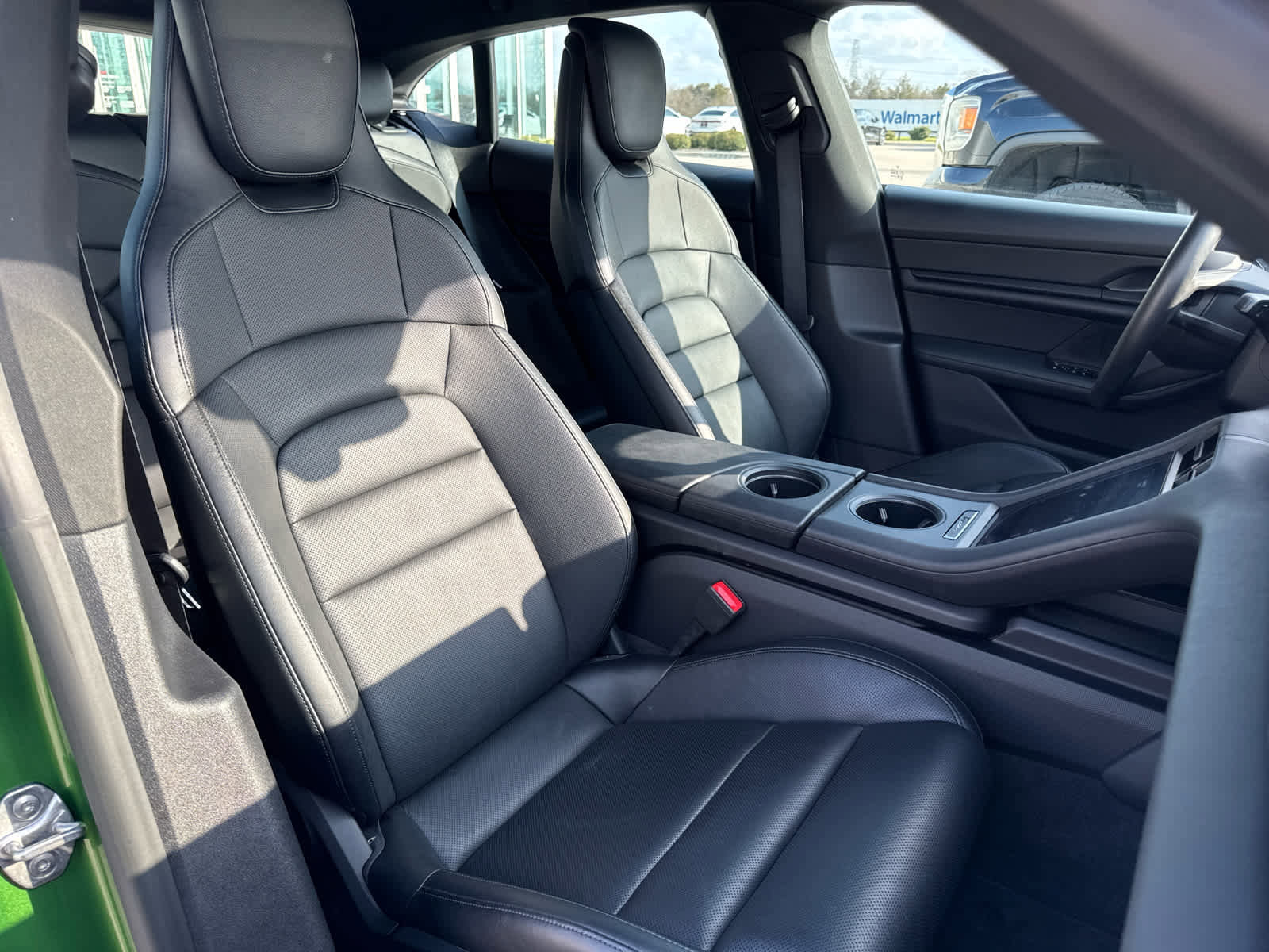 Used 2022 Porsche Taycan 4 Cross Turismo image 21