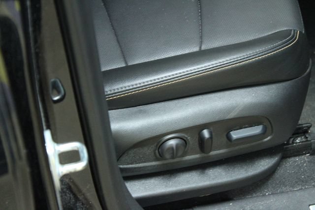 Used 2024 Chevrolet Equinox Premier FWD image 13