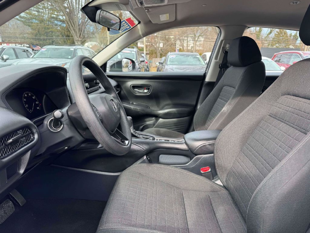 Used 2025 Honda HR-V LX image 15