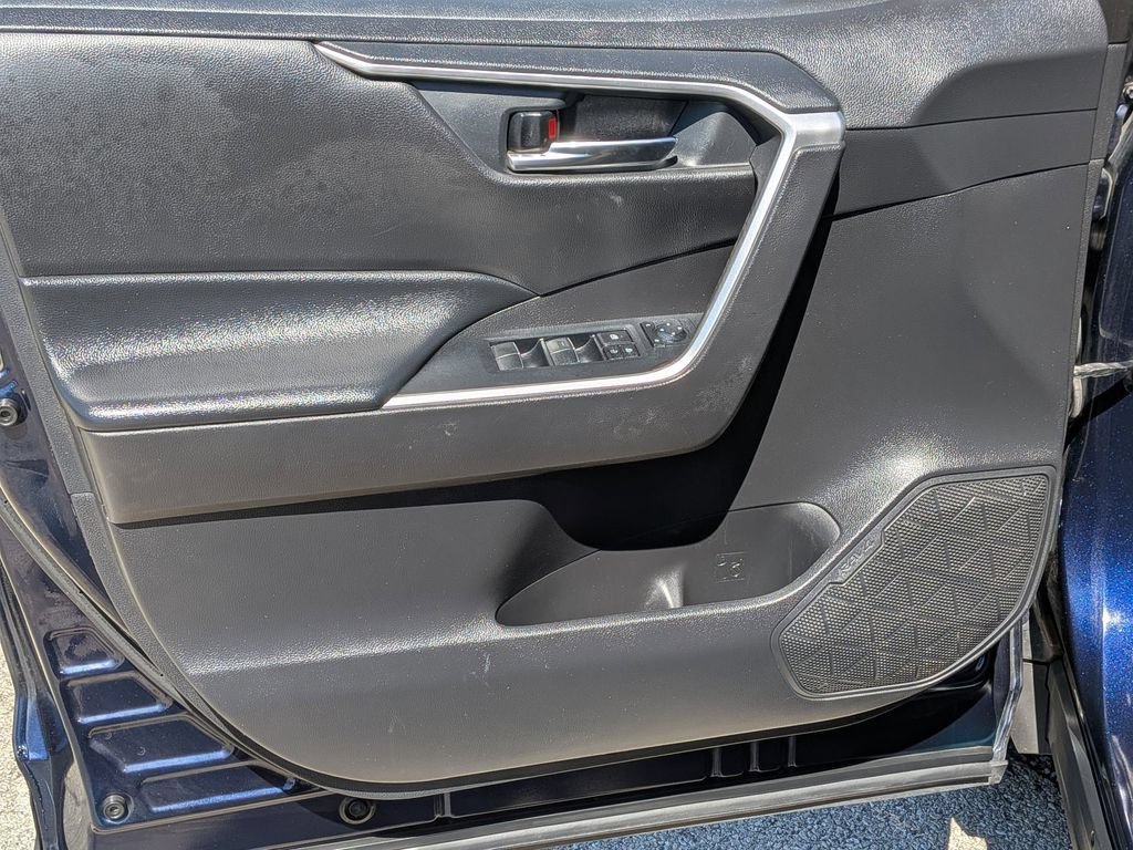 Used 2020 Toyota RAV4 XLE Premium w/ All Weather Liner Package AWD/4WD image 19