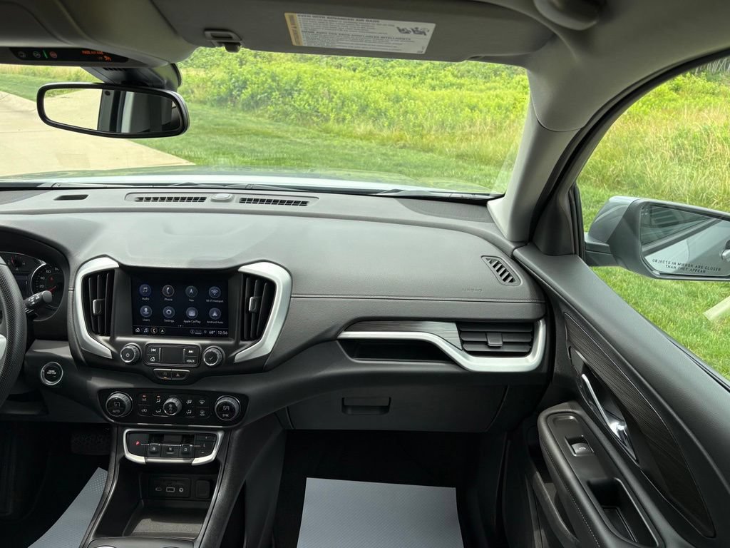 Used 2023 GMC Terrain SLE w/ Driver Convenience Package FWD image 31
