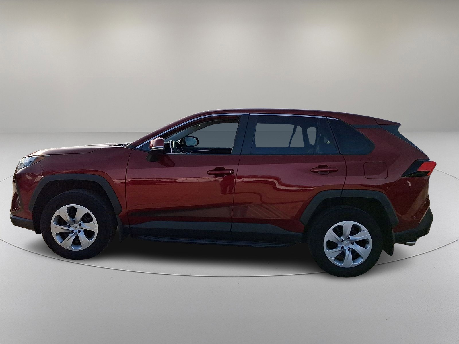 Used 2023 Toyota RAV4 LE image 6