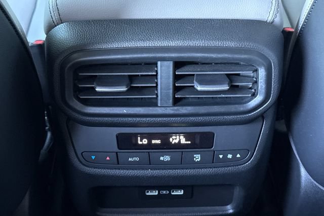 Used 2023 Honda Pilot EX-L image 16