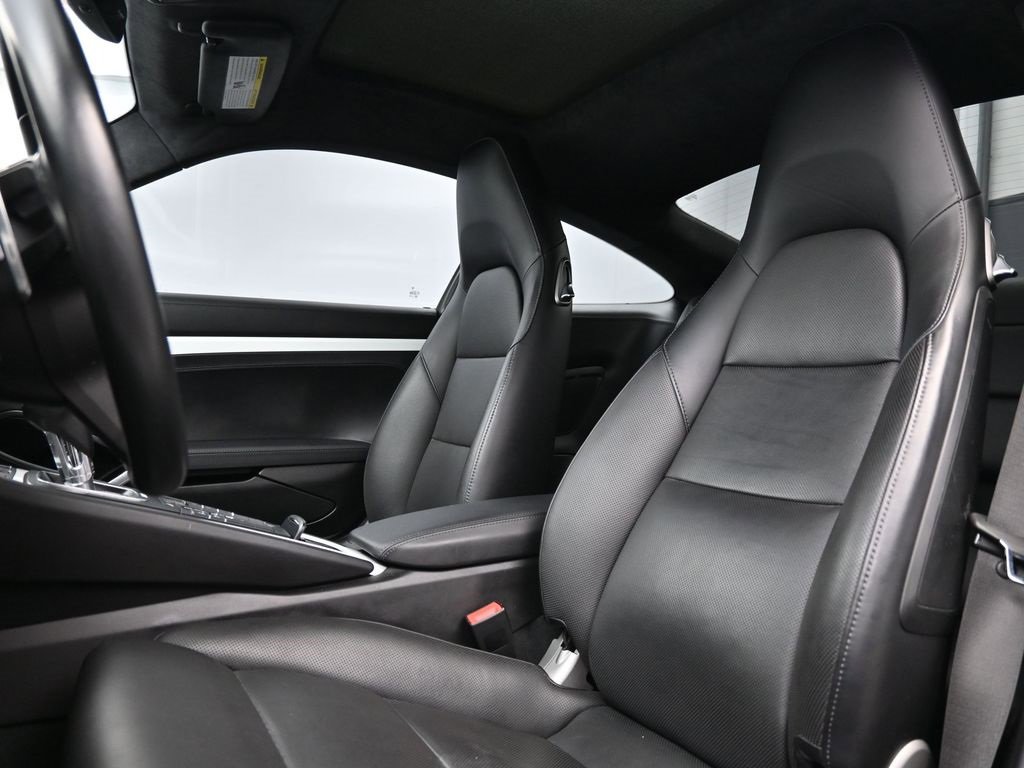 Used 2017 Porsche 911 Carrera GTS image 5
