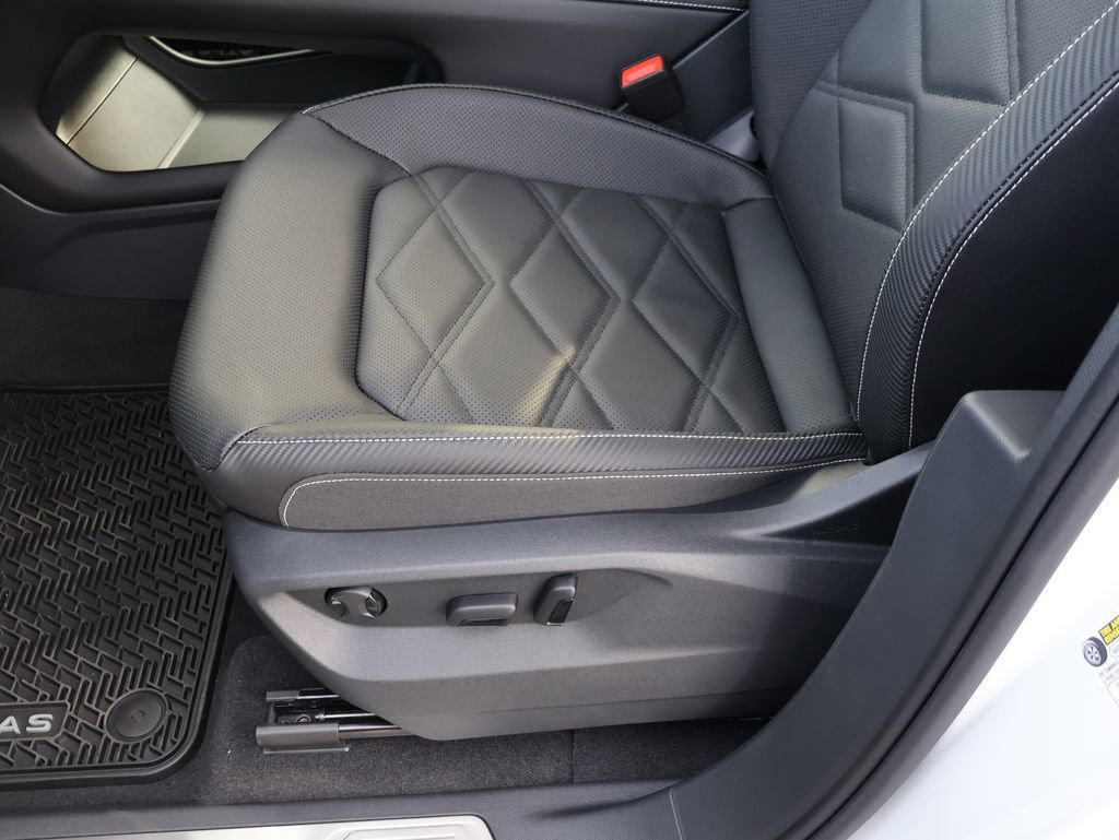 New 2026 Volkswagen Atlas Cross Sport SE image 39