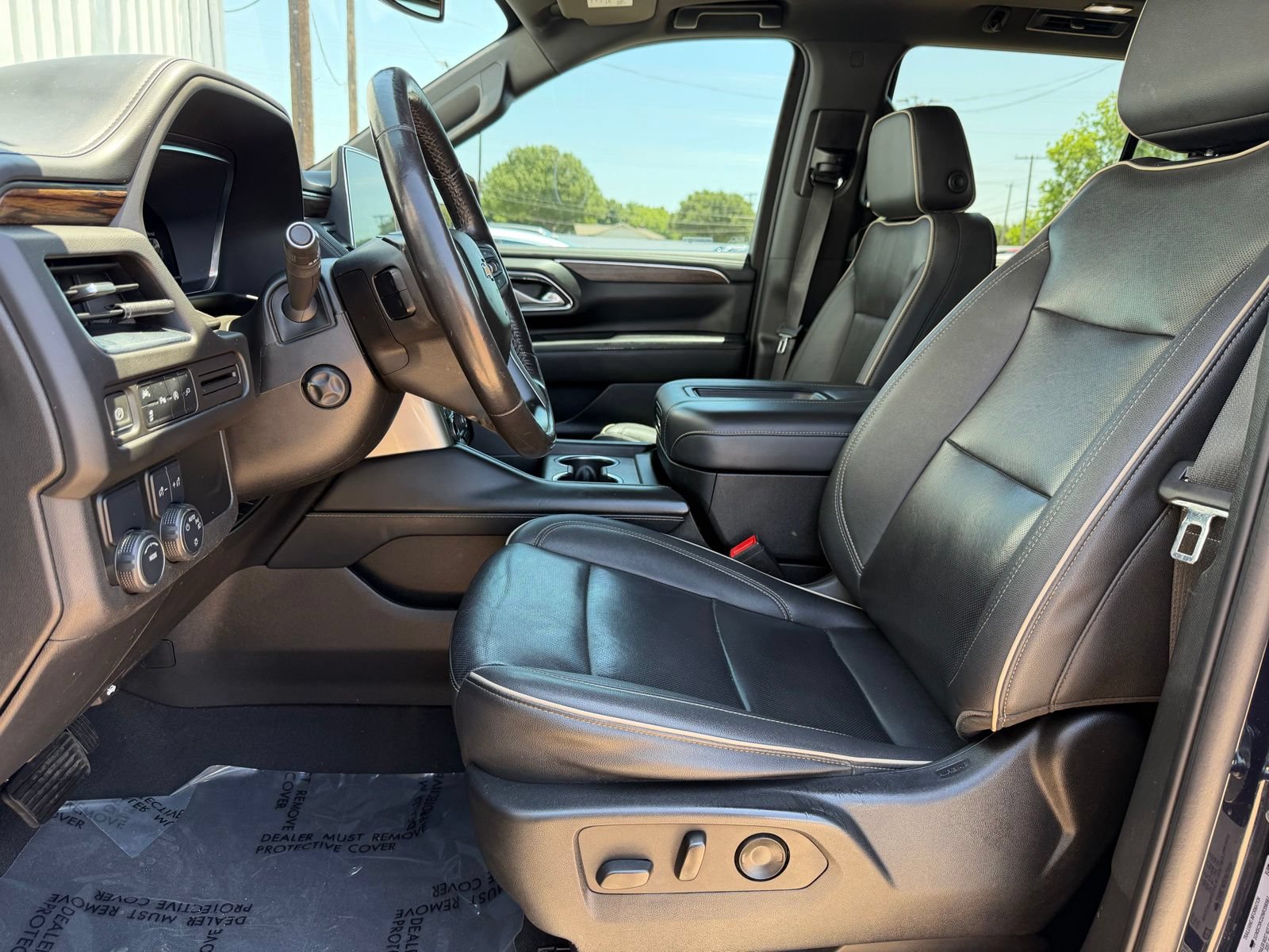 Used 2022 Chevrolet Tahoe Premier w/ Texas Edition RWD image 17