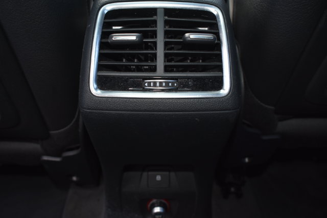 Used 2018 Audi Q3 2.0T Premium Plus w/ Premium Plus Package AWD/4WD image 38