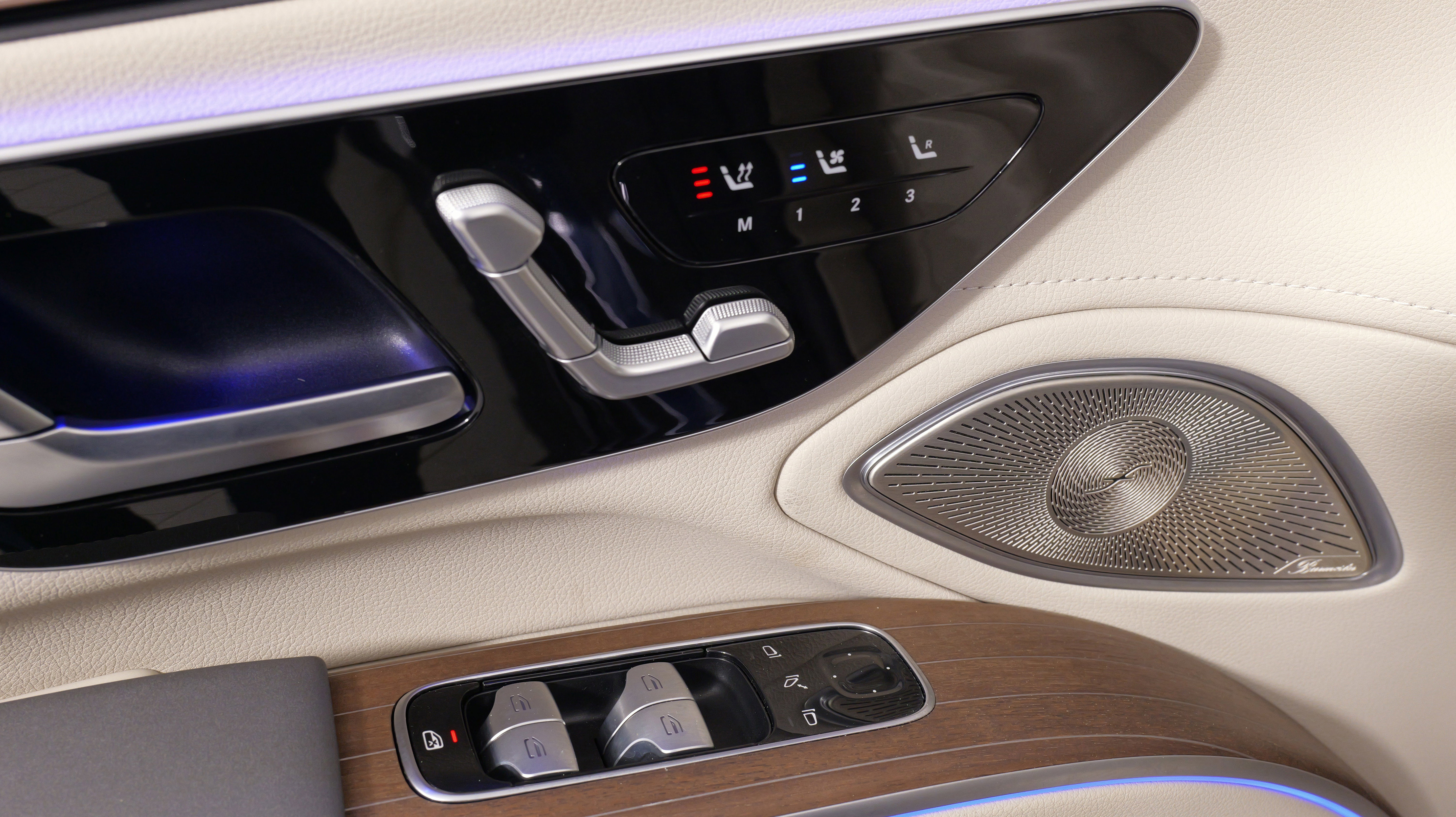 Used 2023 Mercedes-Benz EQS 580 4MATIC Sedan image 30