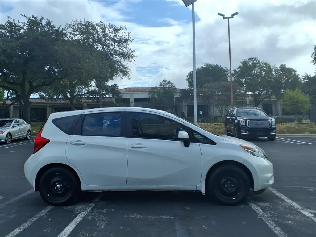 Used 2014 Nissan Versa Note S FWD image 3