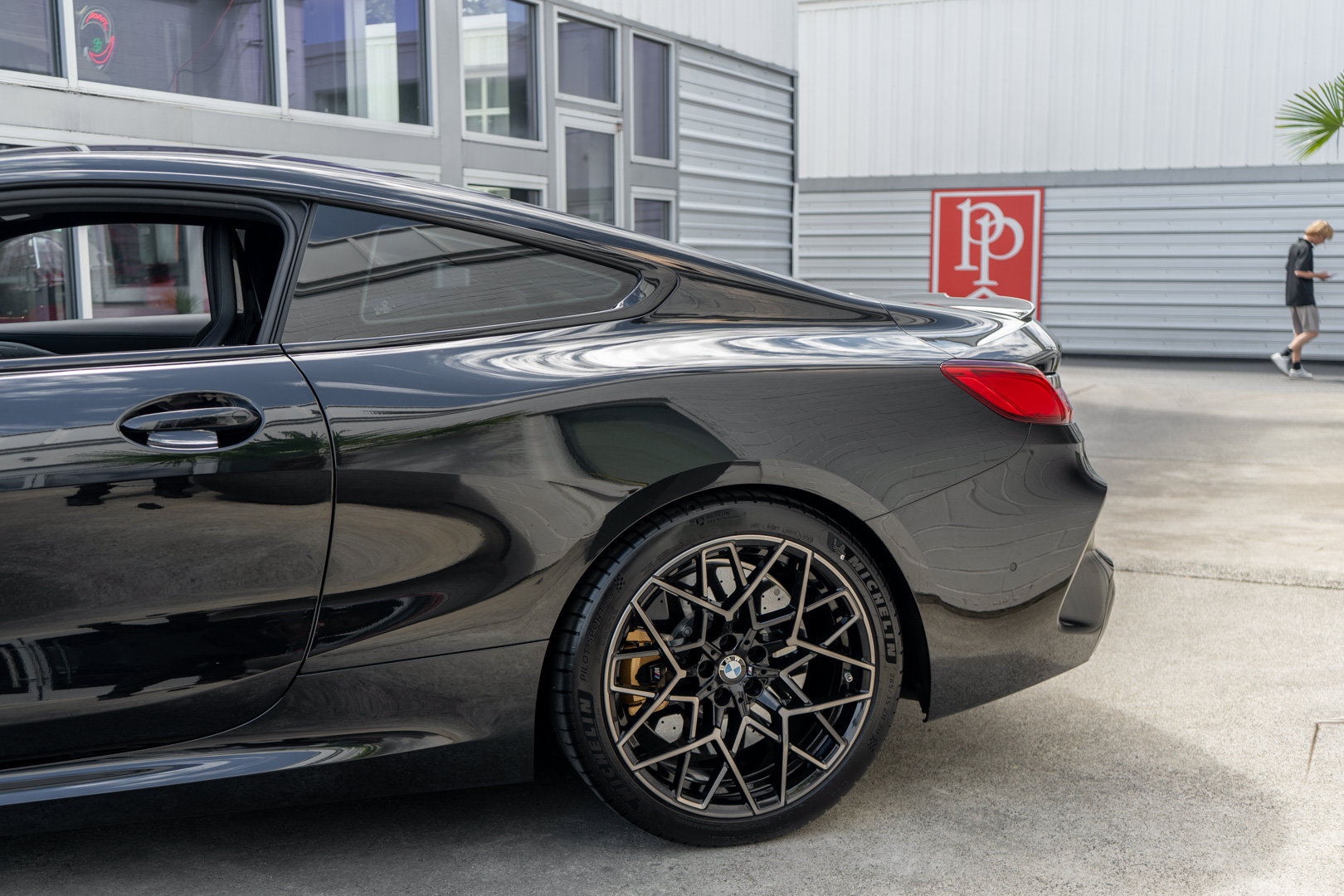 Used 2023 BMW M8 Competition w/ M Carbon Exterior Package AWD/4WD image 5