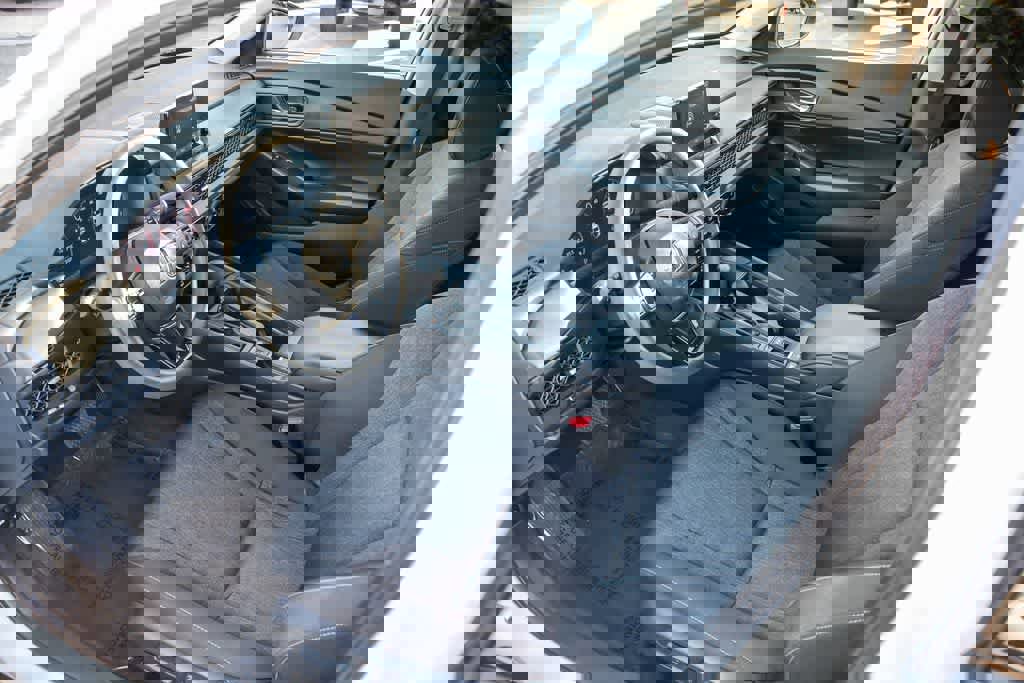 Used 2024 Honda Accord EX image 18