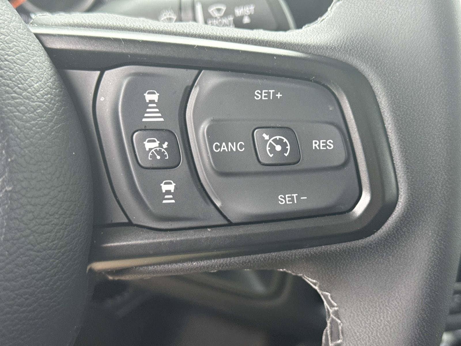Used 2026 Jeep Gladiator Mojave AWD/4WD image 20