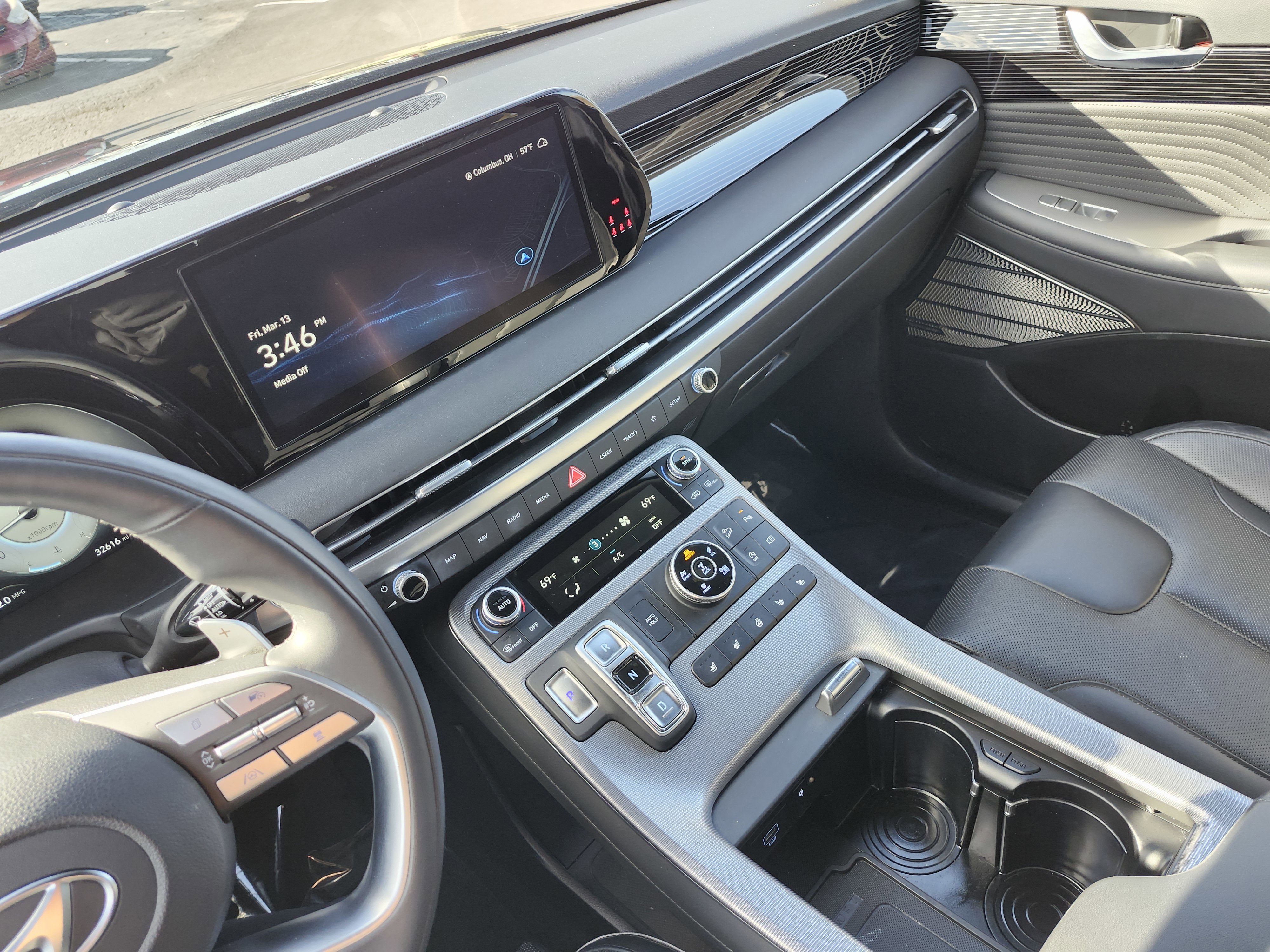 Used 2024 Hyundai Palisade Calligraphy image 35