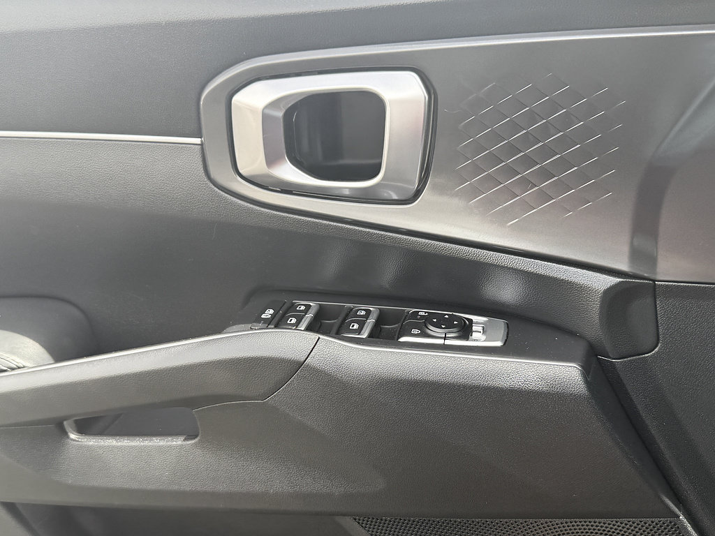 Used 2025 Kia Sorento S w/ Panoramic Sunroof Package FWD image 20