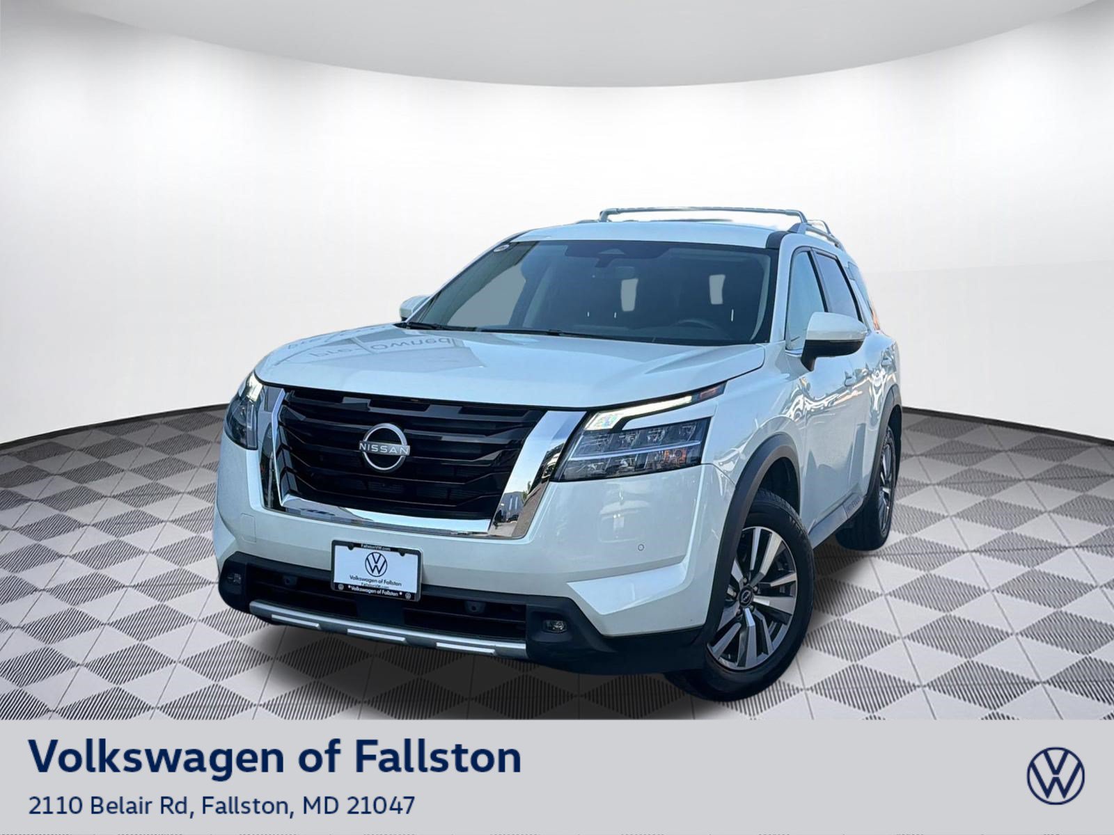 Used 2024 Nissan Pathfinder SL