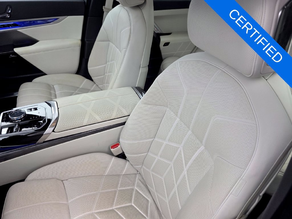 Certified 2023 BMW 740i RWD image 11