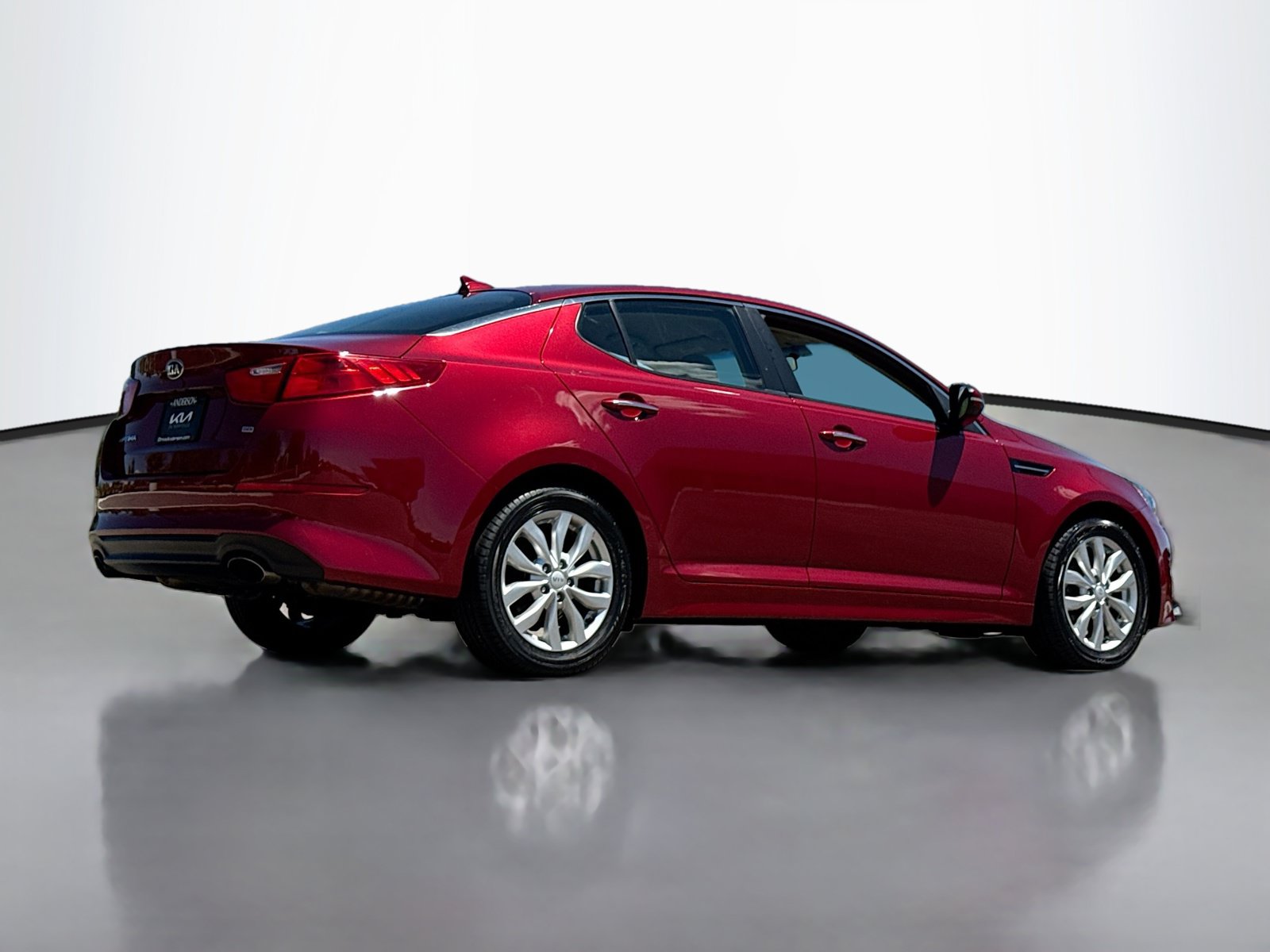 Used 2015 Kia Optima LX FWD image 2