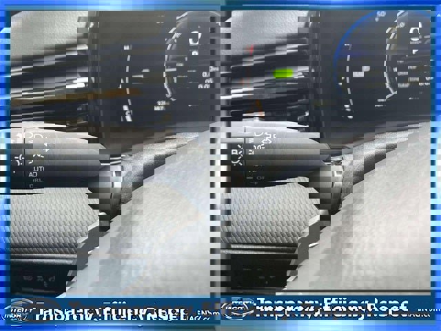 Used 2025 Toyota Camry SE image 23