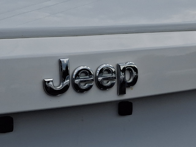 Used 2017 Jeep Patriot High Altitude AWD/4WD image 32