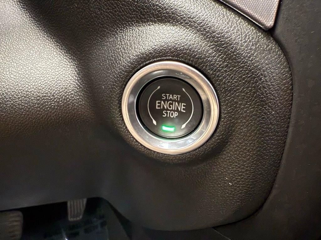 Used 2022 GMC Sierra 2500 SLE w/ SLE Convenience Package image 30