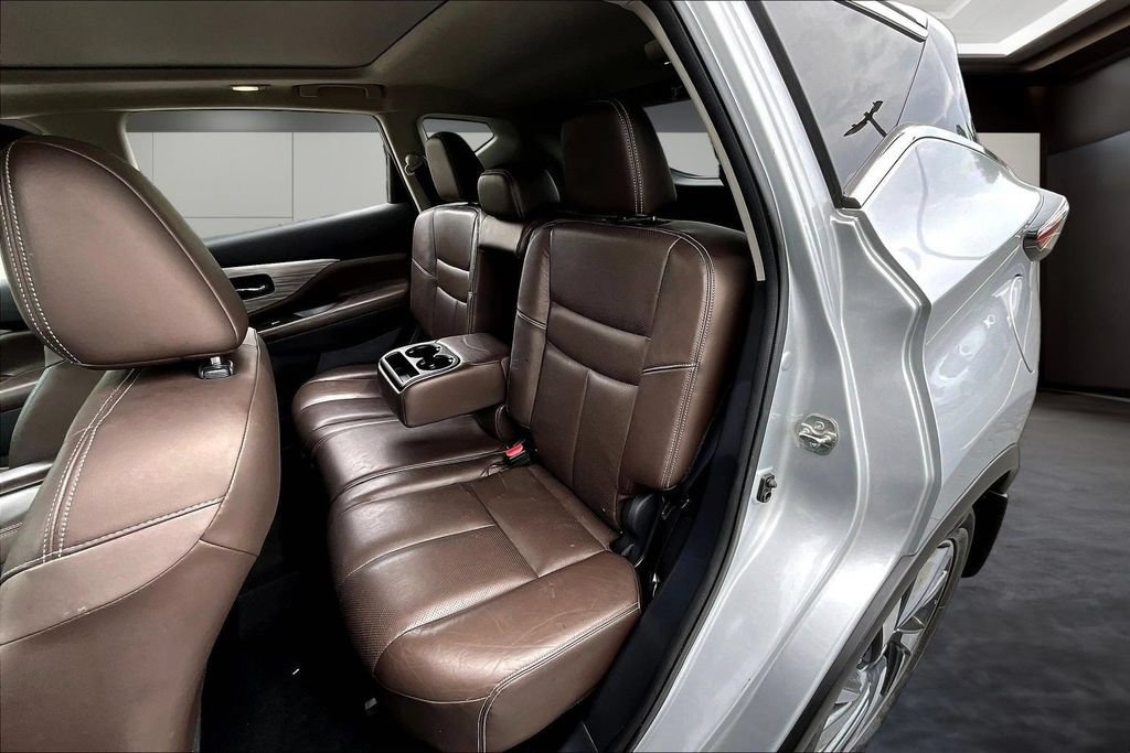 Used 2015 Nissan Murano Platinum w/ Platinum Technology Package AWD/4WD image 22