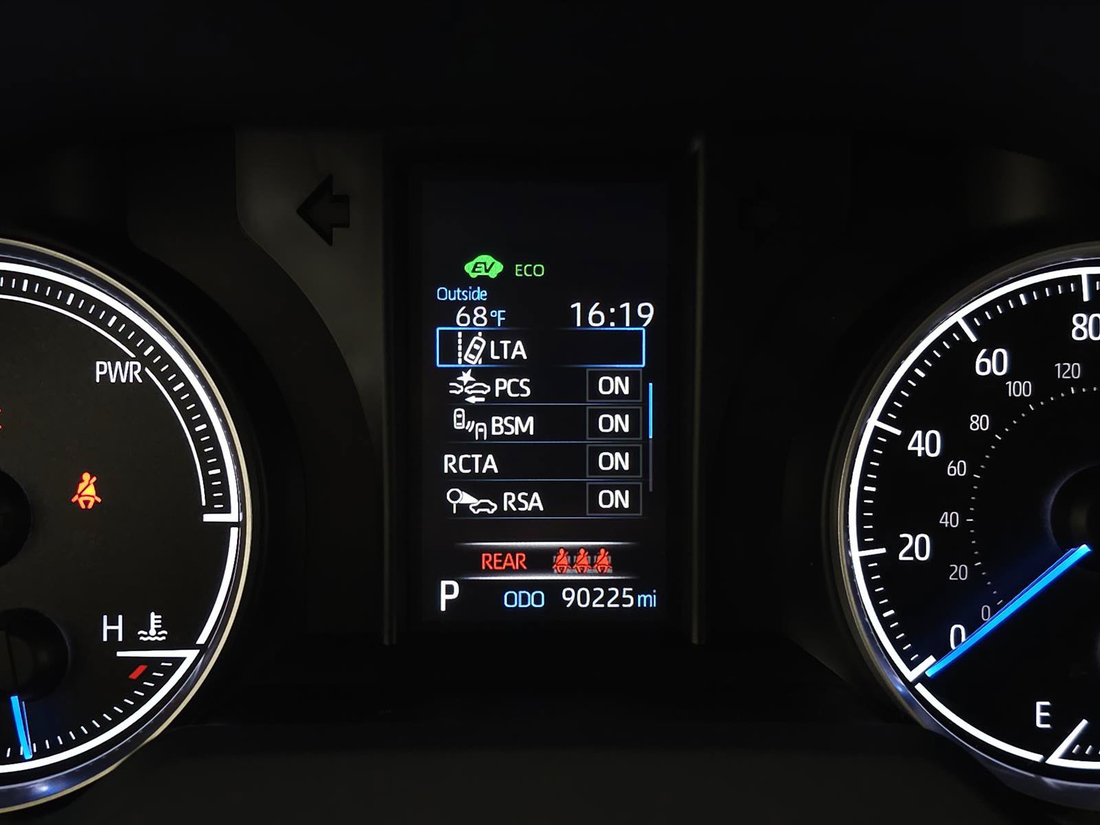 Used 2022 Toyota Venza LE AWD/4WD image 22