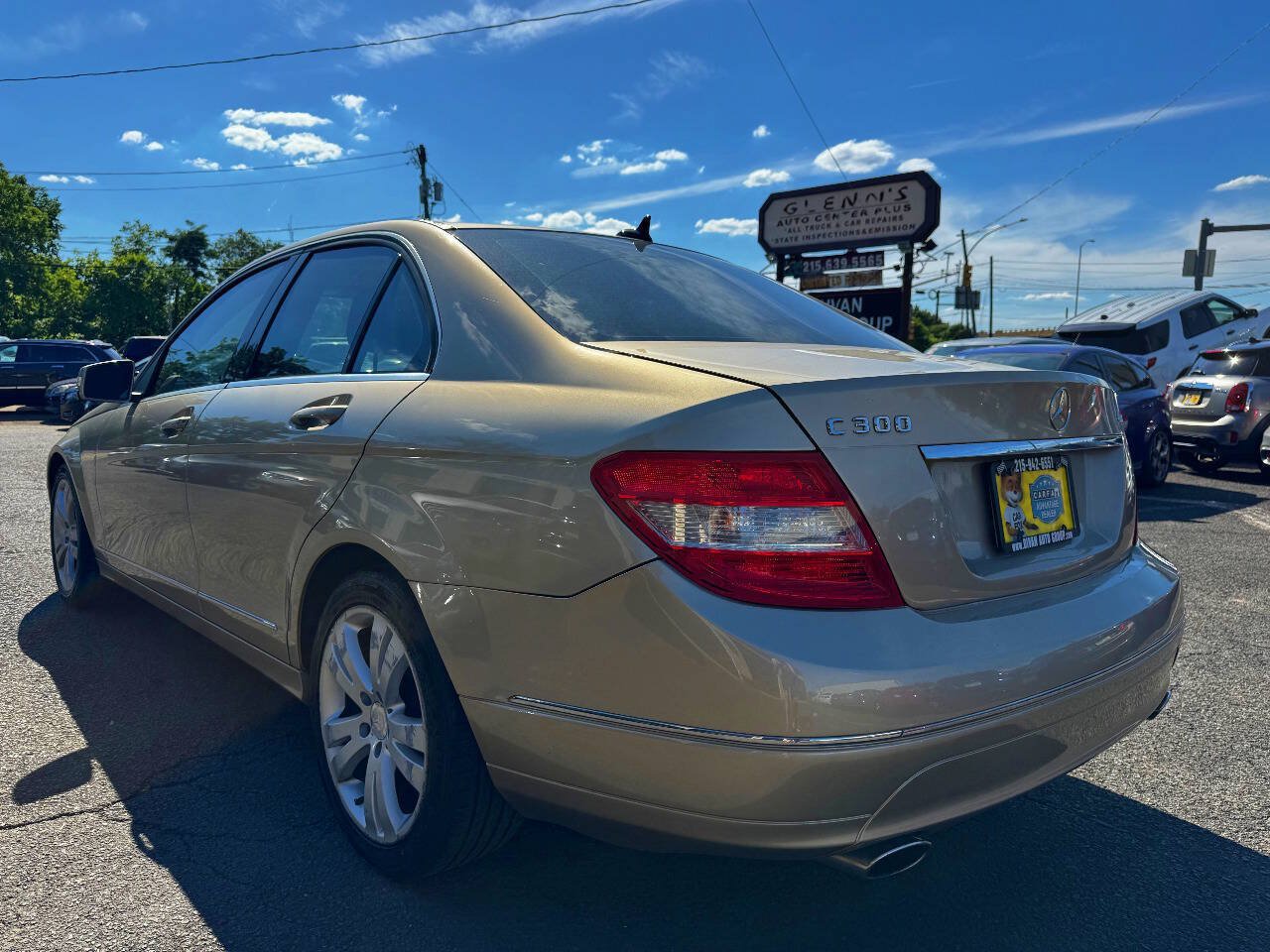 Used 2010 Mercedes-Benz C 300 4MATIC Sedan image 4