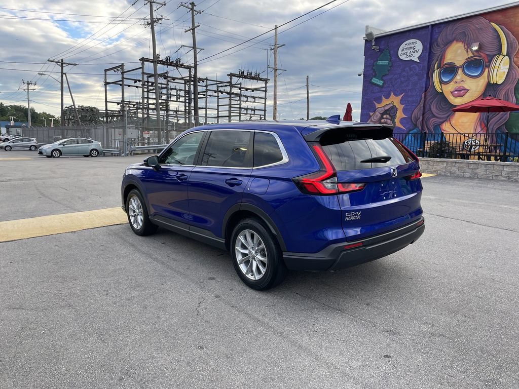 Used 2024 Honda CR-V EX-L image 3