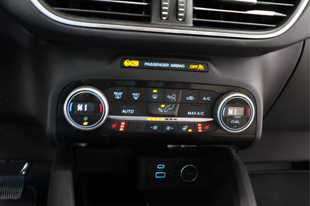 Used 2021 Ford Escape Titanium w/ Titanium Elite Package image 11