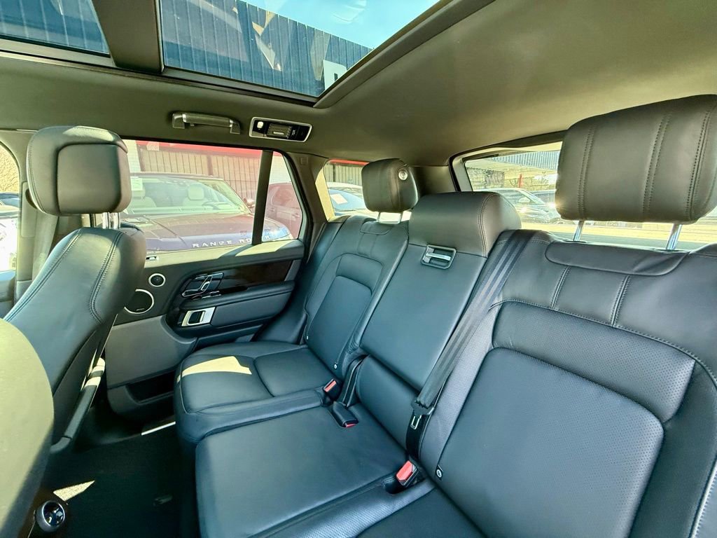 Used 2018 Land Rover Range Rover HSE image 35