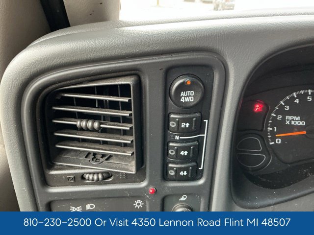 Used 2006 Chevrolet Avalanche Z71 w/ Sun And Sound Package AWD/4WD image 20