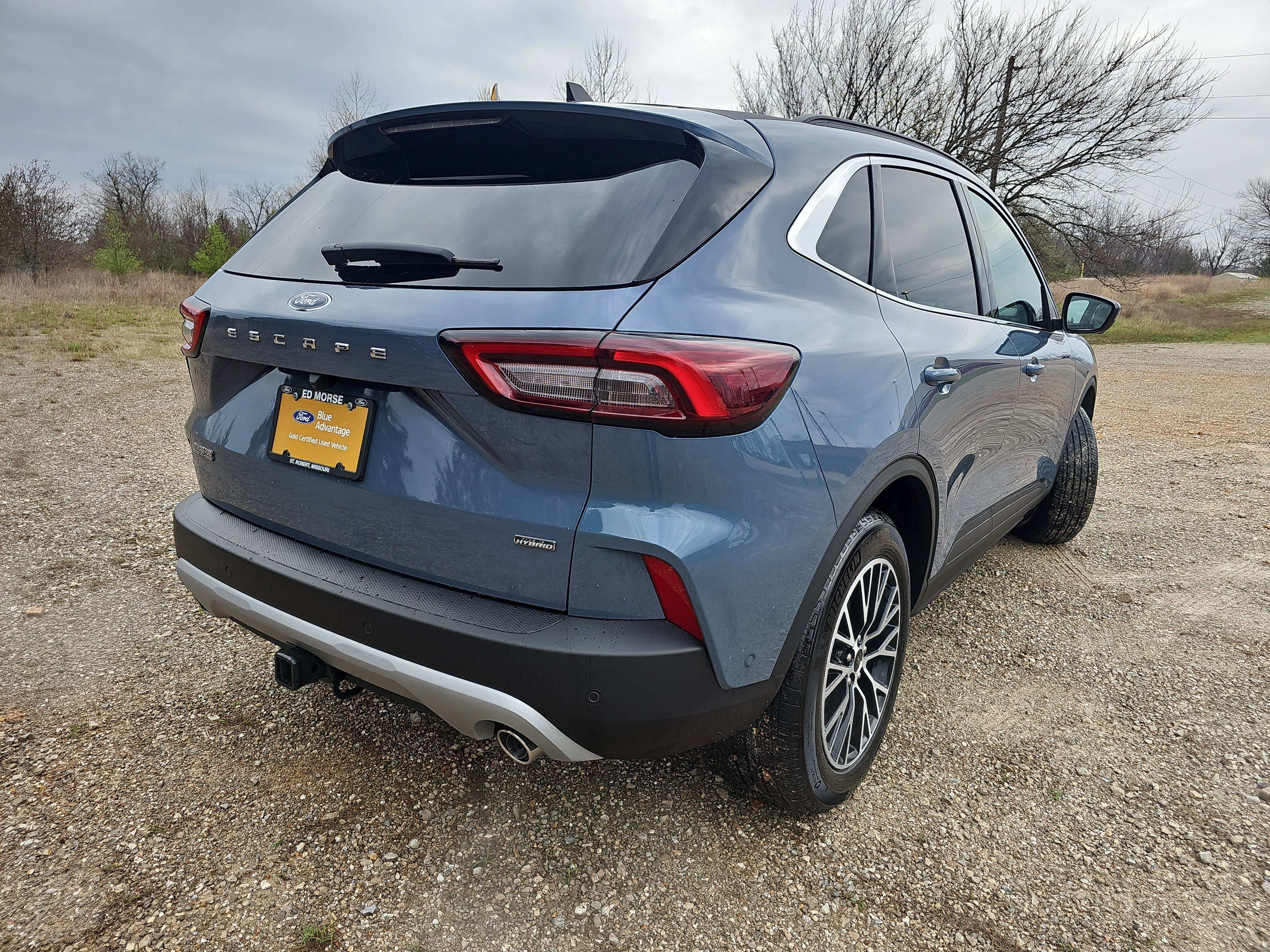 Certified 2024 Ford Escape SE w/ PHEV Premium Package image 4