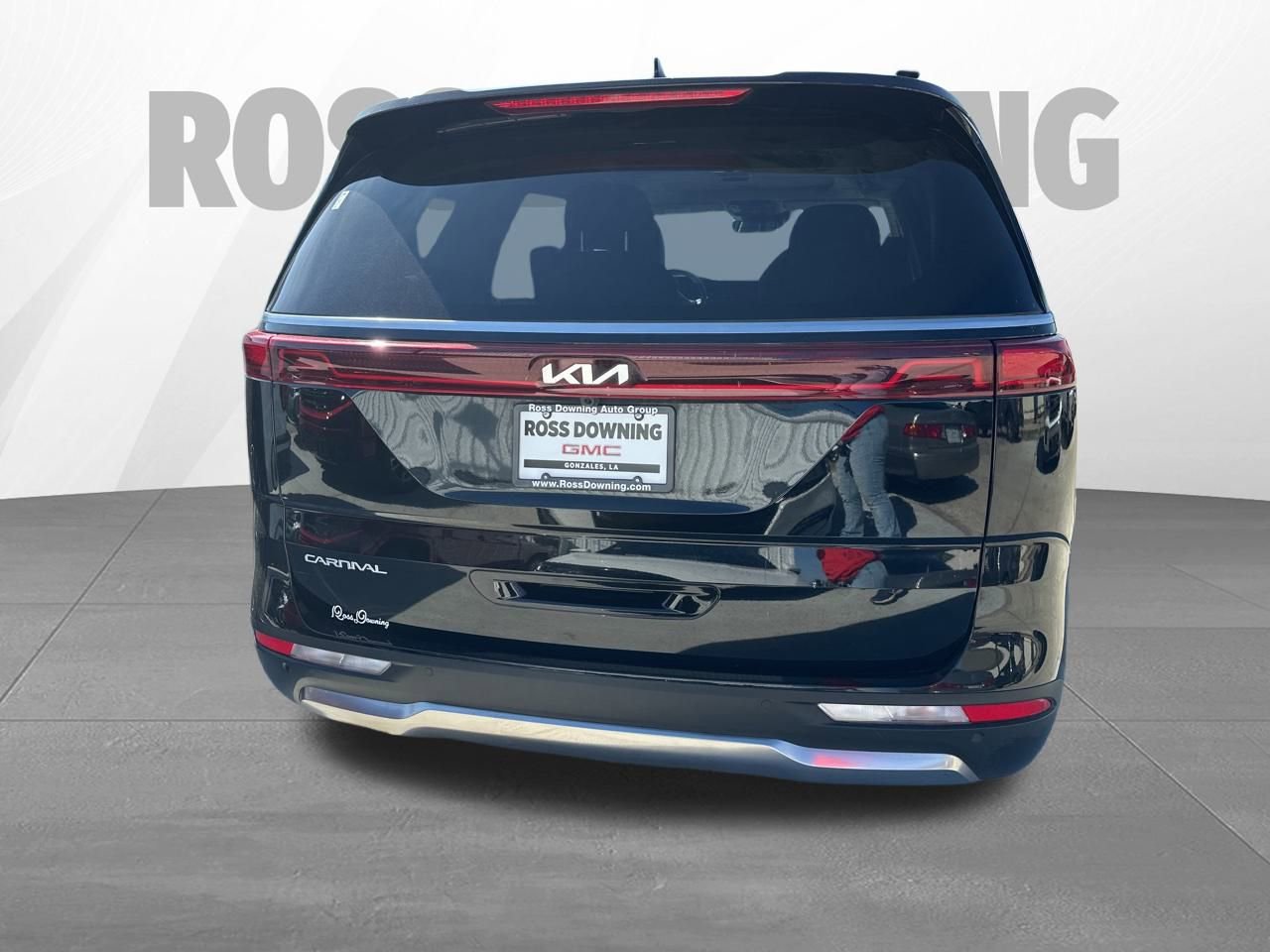 Used 2024 Kia Carnival SX Prestige image 5