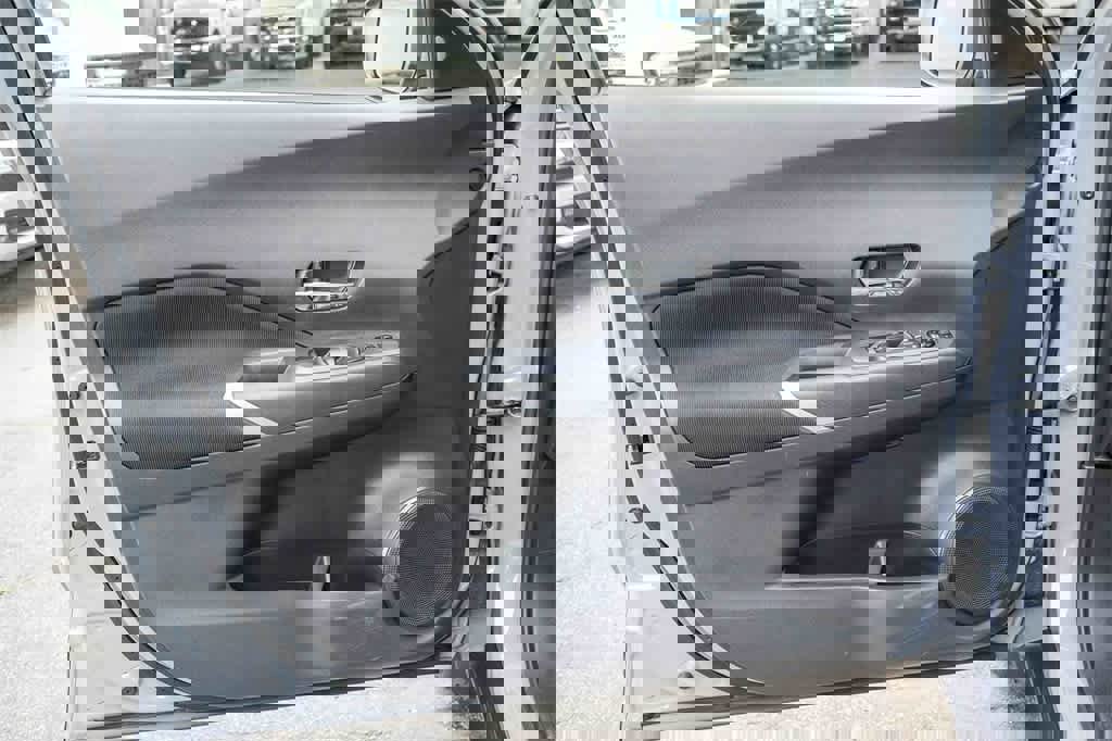 Used 2023 Nissan Kicks SV w/ Interior Electronics Package image 21