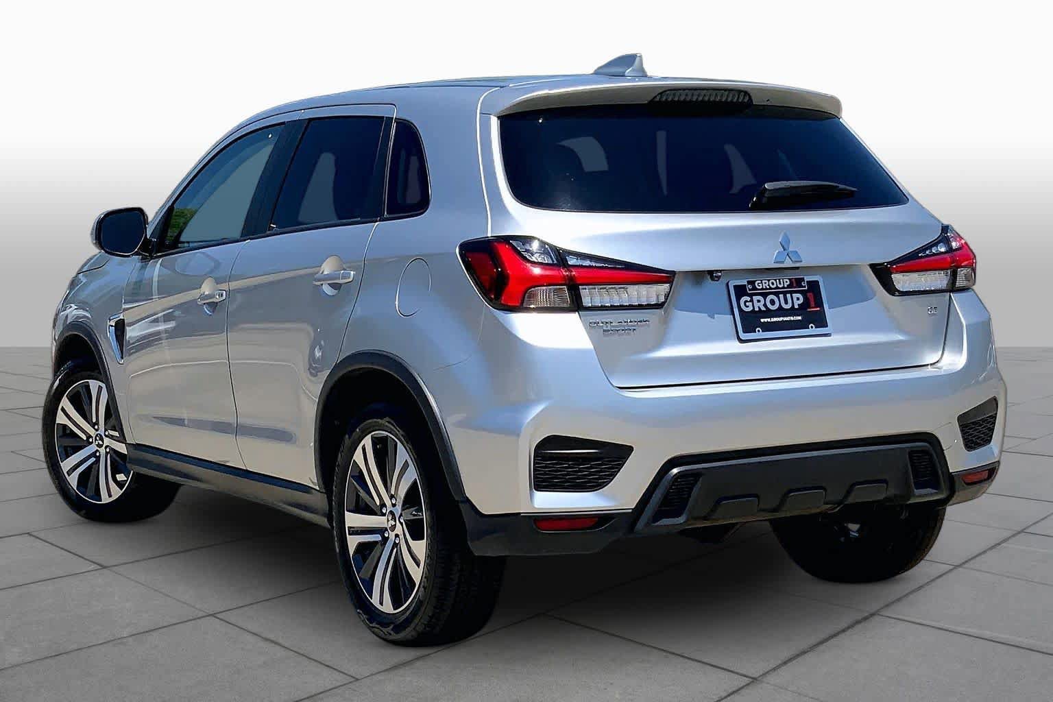 Used 2024 Mitsubishi Outlander Sport SE AWD/4WD image 12
