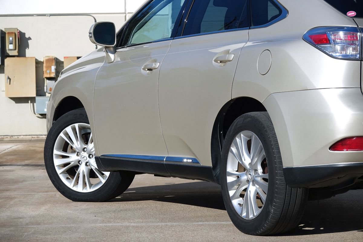 Used 2012 Lexus RX 450h AWD w/ Premium Pkg image 32