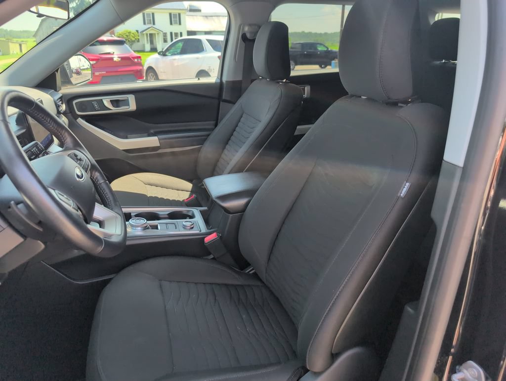 Used 2020 Ford Explorer XLT AWD/4WD image 11
