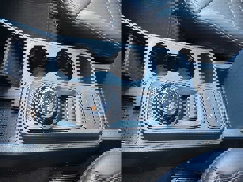 New 2025 Ford Maverick Lariat w/ Black Appearance Package image 26