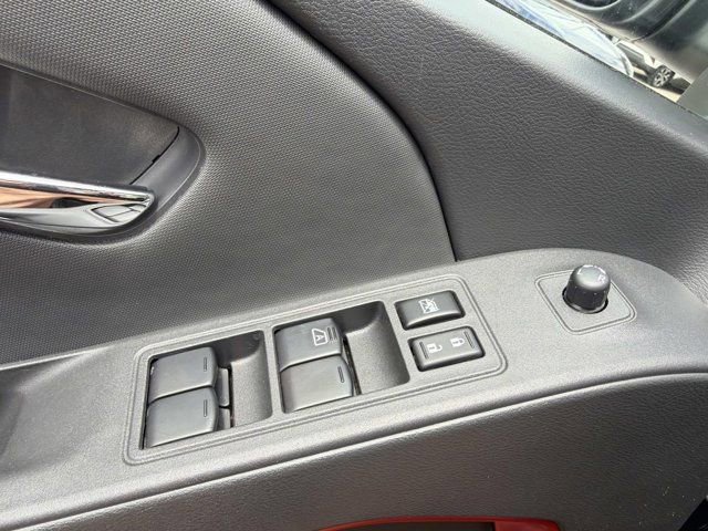 Used 2024 Nissan Frontier PRO-4X w/ Technology Package AWD/4WD image 8