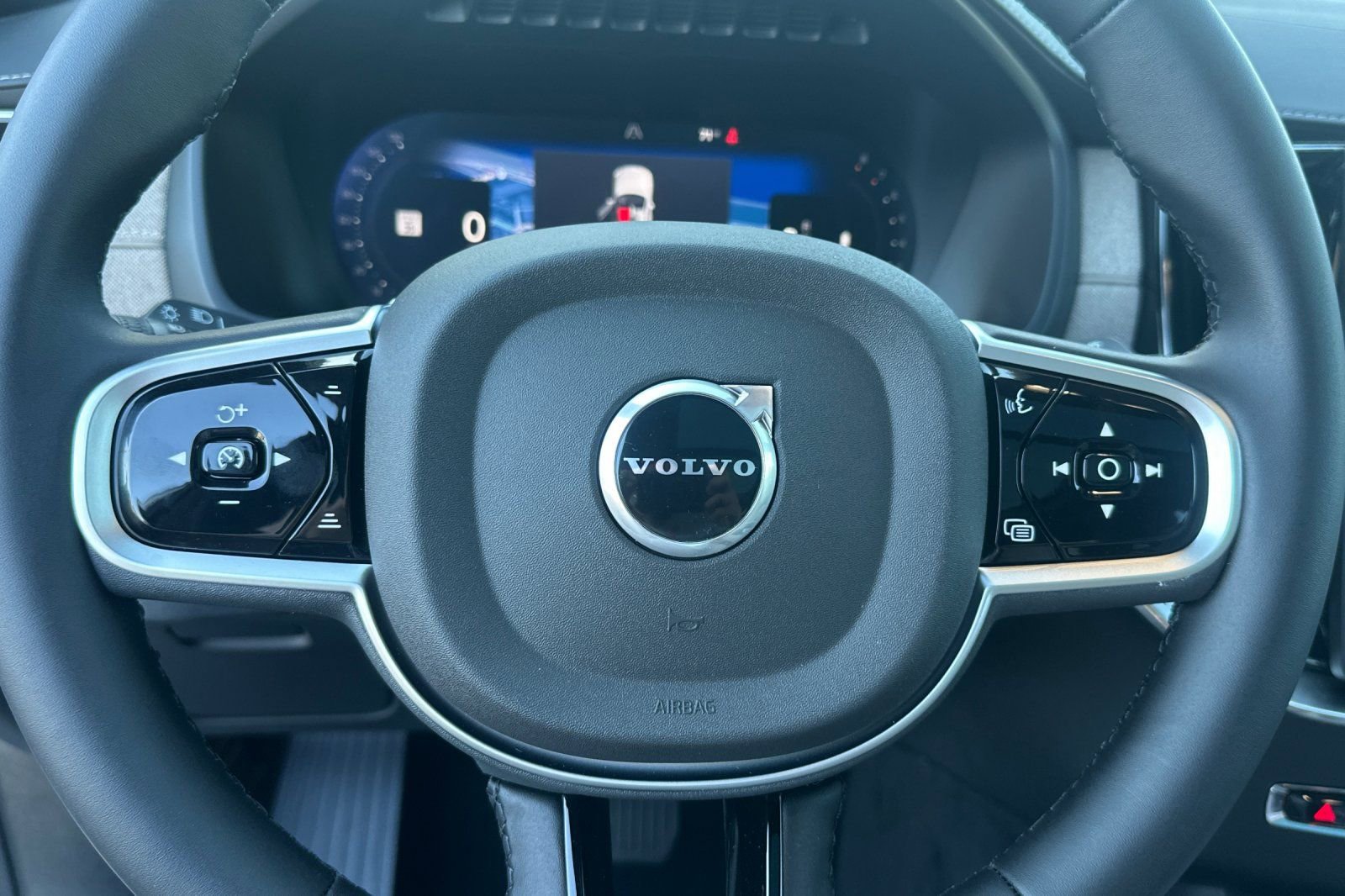 New 2026 Volvo XC90 B6 Core AWD/4WD image 23