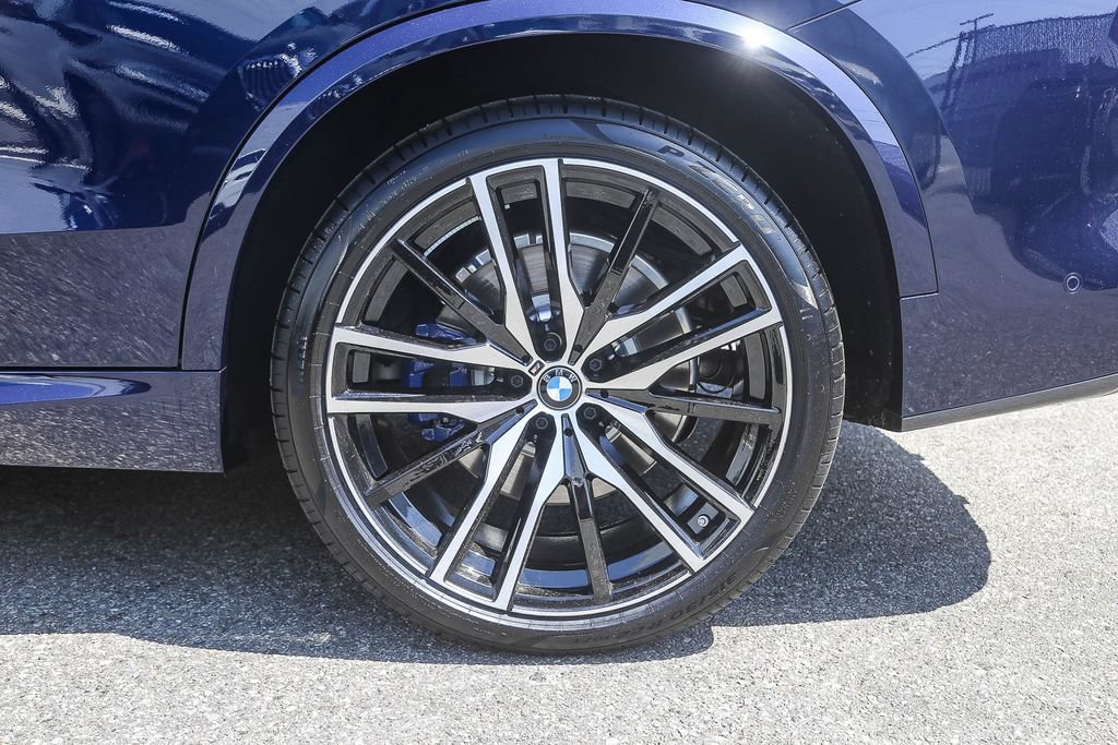 Used 2026 BMW X5 M60i AWD/4WD image 8