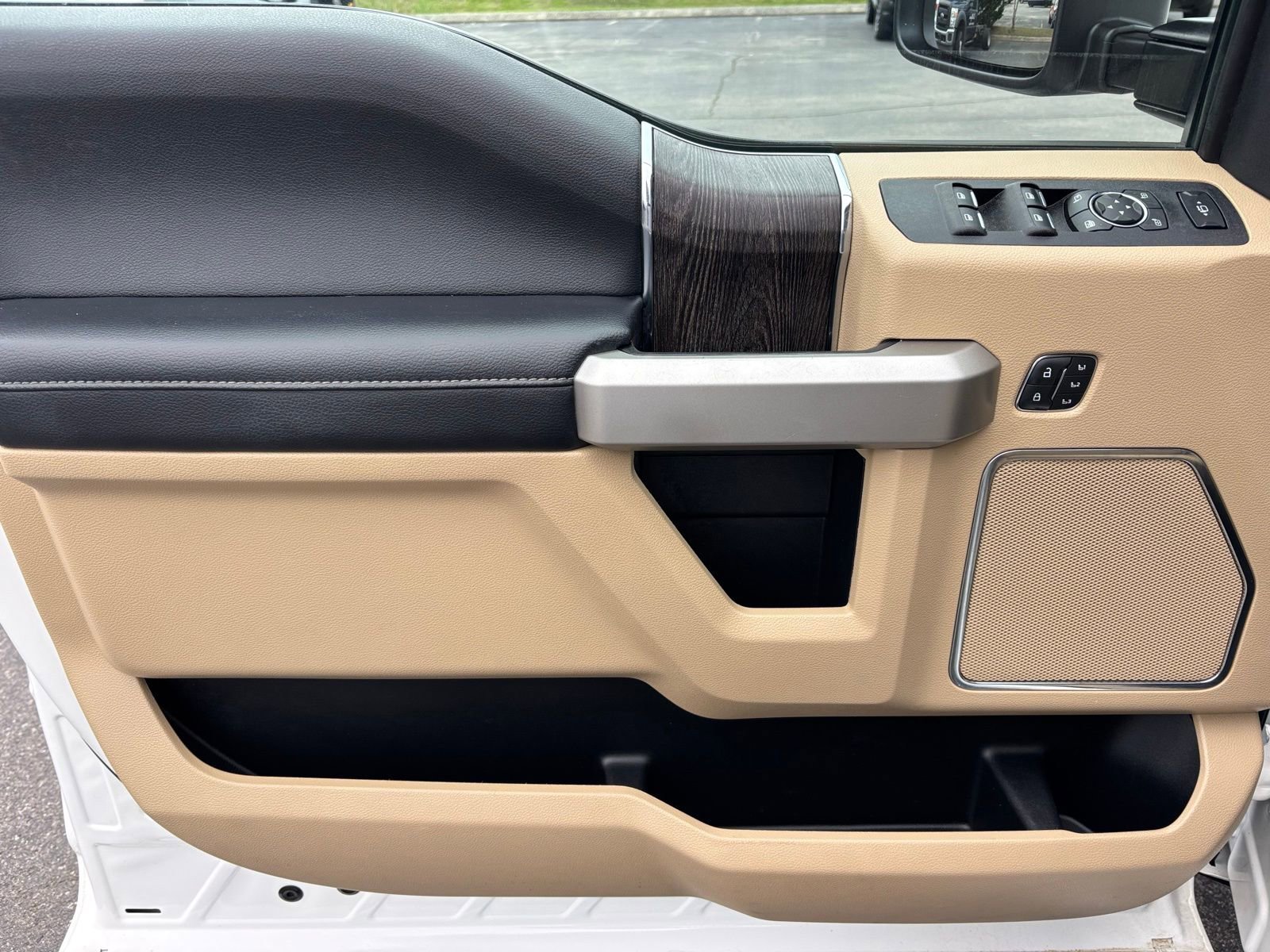 Used 2020 Ford F250 Lariat image 18