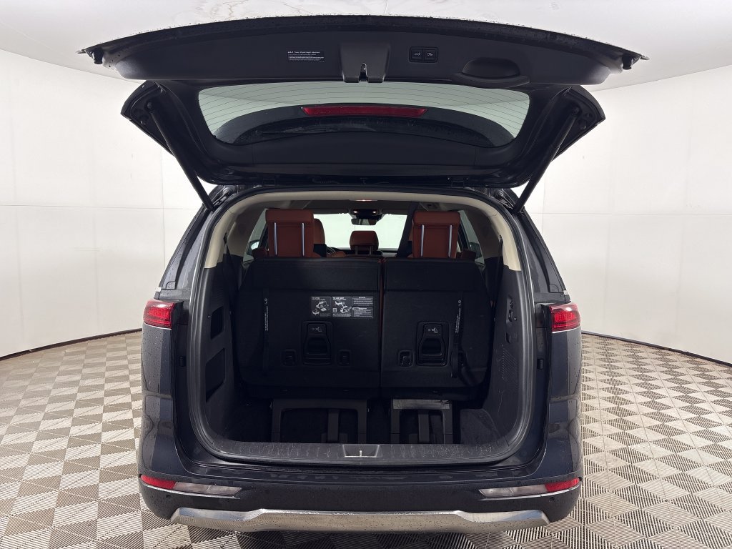 Used 2024 Kia Carnival SX FWD image 23