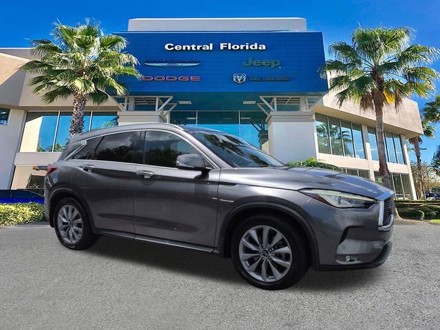 Used 2020 INFINITI QX50 Luxe w/ Navigation Package FWD image 2