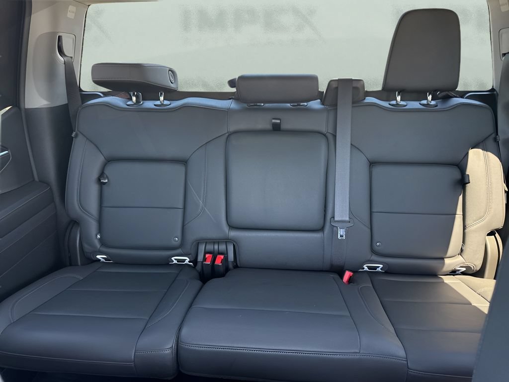 Used 2023 Chevrolet Silverado 1500 LTZ AWD/4WD image 11