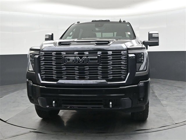 Used 2024 GMC Sierra 3500 Denali Ultimate image 8